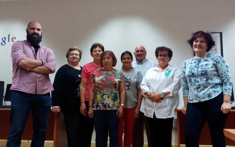 Buena acogida de los microtalleres de informática básica organizados por la Concejalía de Cultura