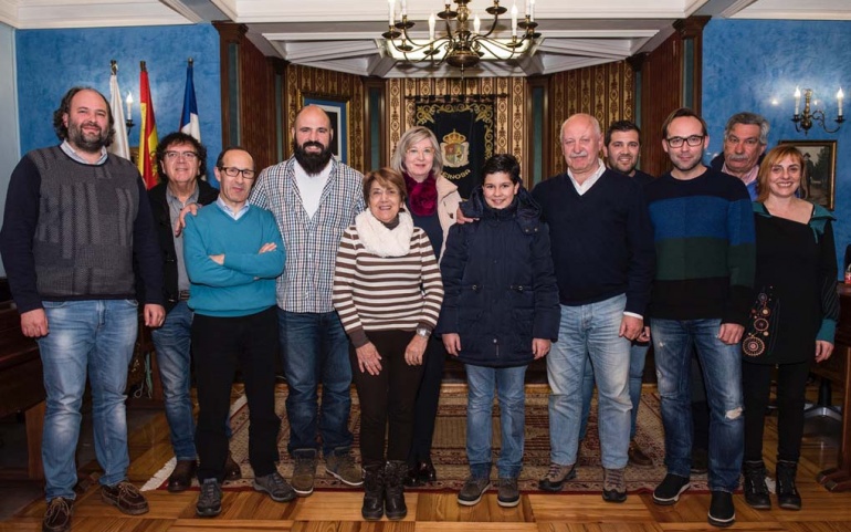 La Corporación Municipal felicita al niño Guillermo Fernández