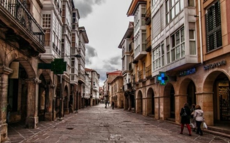 El Ayuntamiento de Reinosa subvenciona el nacimiento o adopción de niños que se empadronen en el municipio