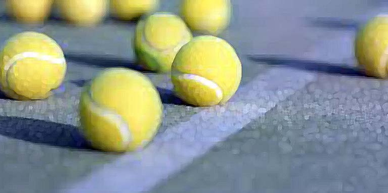 El Ayuntamiento reabre mañana las pistas municipales de tenis y pádel