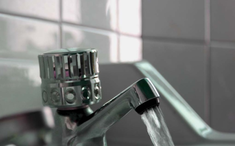 El Ayuntamiento aplicará bonificaciones de hasta el 75% en la tasa de agua, basura y alcantarillado a las rentas mas bajas