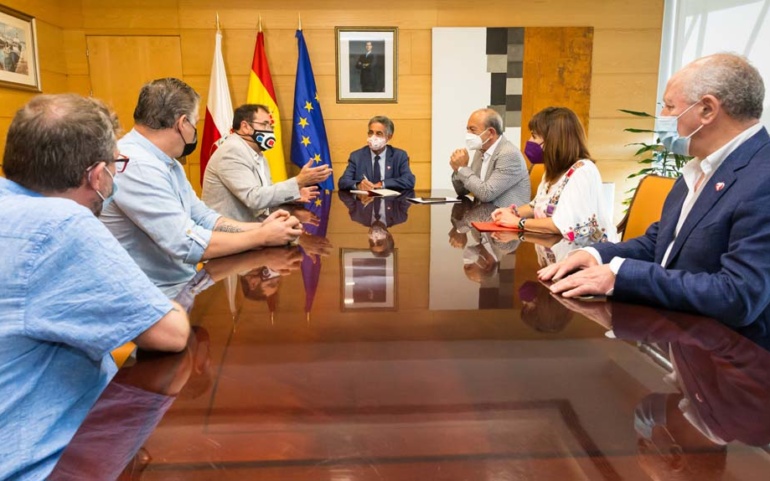 El Gobierno creará un grupo de trabajo para buscar una solución a Forjas de Cantabria