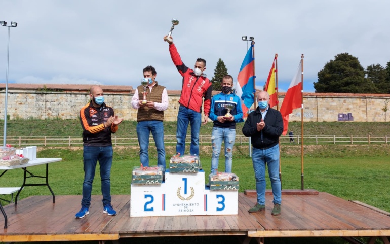 José Fuentes-Pila y María Reyes Laso ganan la primera edición del Reinosa Trail – Las 3 Fuentes