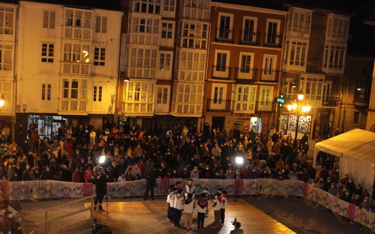 Los cantos de Las Marzas resonaron por las calles de Reinosa
