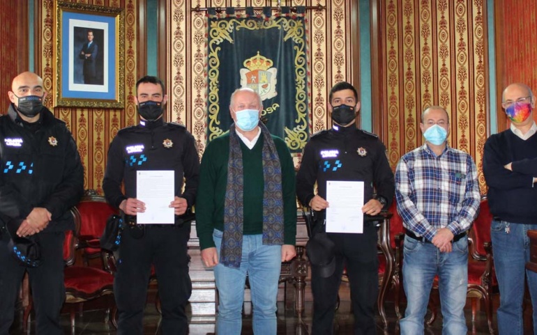Toma de posesión de dos nuevos policías locales