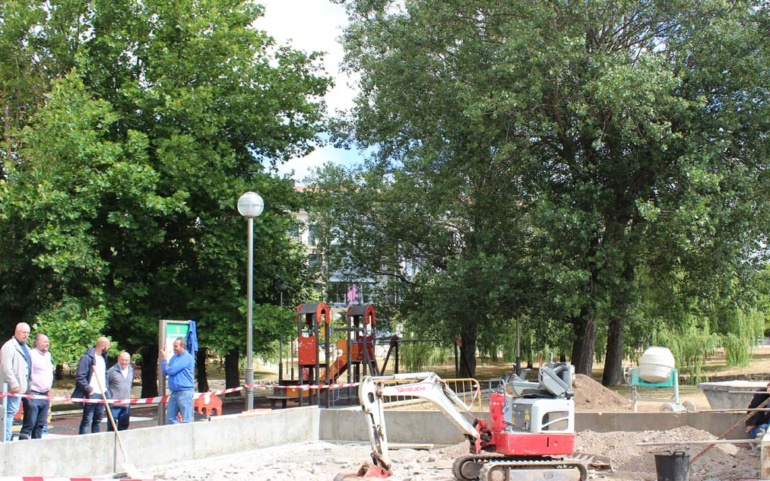 El Ayuntamiento amplía las pistas de petanca del Campo Colorado