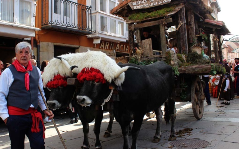 La carreta “Después de la tempestad, viene la calma” gana el Certamen del Dia de Campoo