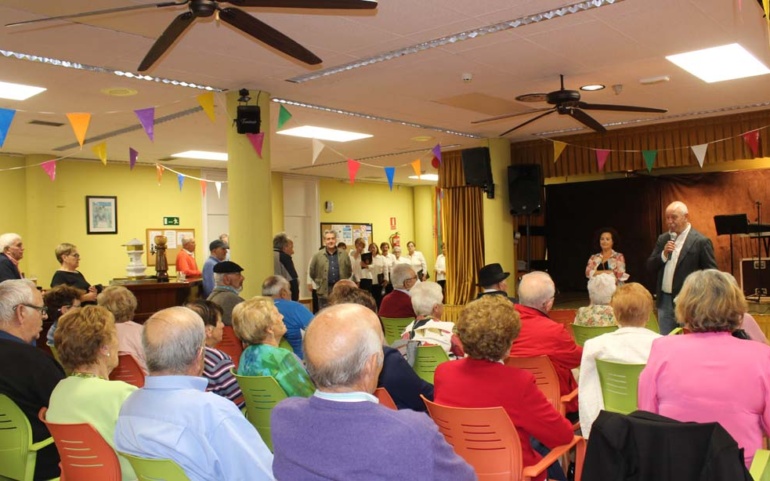 Los mayores recibieron el homenaje del Ayuntamiento