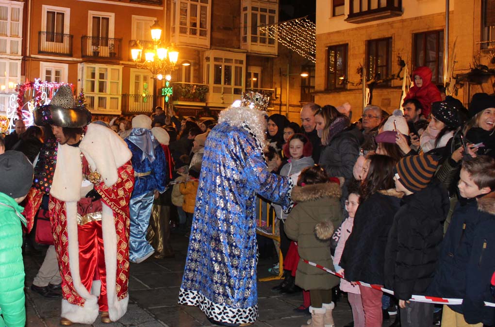 Los niños reinosanos dan la bienvenida a los Reyes Magos - Ayuntamiento ...