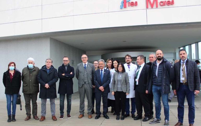 Revilla y Darias visitan el nuevo TAC del Hospital Tres Mares que facilita la detección precoz de enfermedades