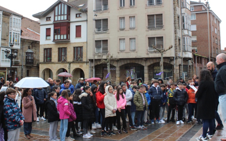 La lectura de un manifiesto inaugura los actos conmemorativos del Día Internacional de la Mujer