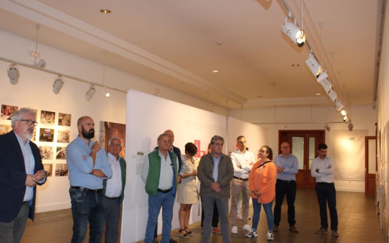Inaugurada en La Casona una muestra sobre los 50 años de historia de la UC