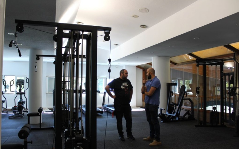 El nuevo gimnasio de las piscinas climatizadas municipales abre sus puertas este lunes