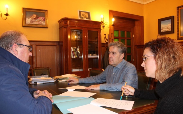 El Ayuntamiento y el Centro de Adultos colaboran en la impartición de un Taller de Habilidades Mentales