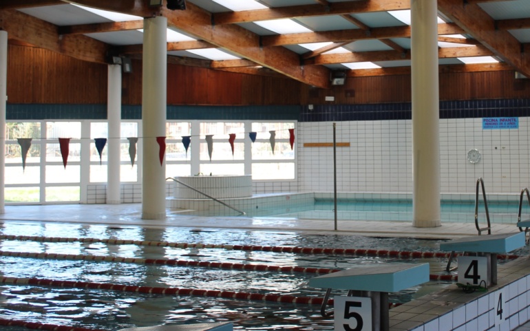 Récord de asistencia en los cursillos de natación para niños