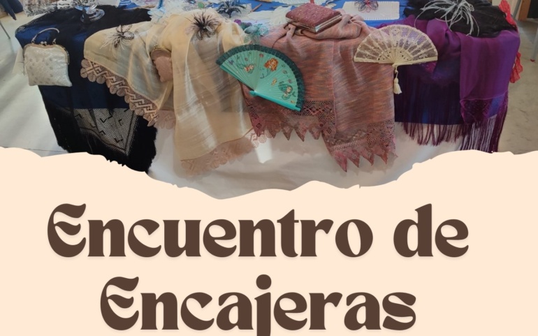 Encuentro de Encajeras de Bolillos en la Plaza de España