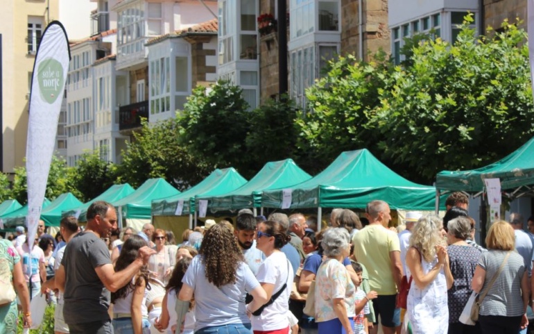 Éxito de público en la primera jornada del Mercado Campurriano
