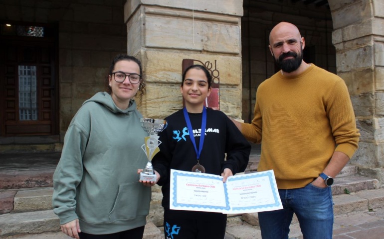 Felicitación municipal a Daniel Cobos por su exitosa participación en el Europeo de Danza CND