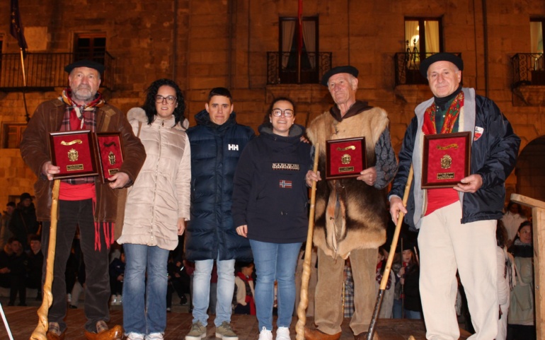 Los cantos de Las Marzas resuenan en las voces de las rondas reinosanas