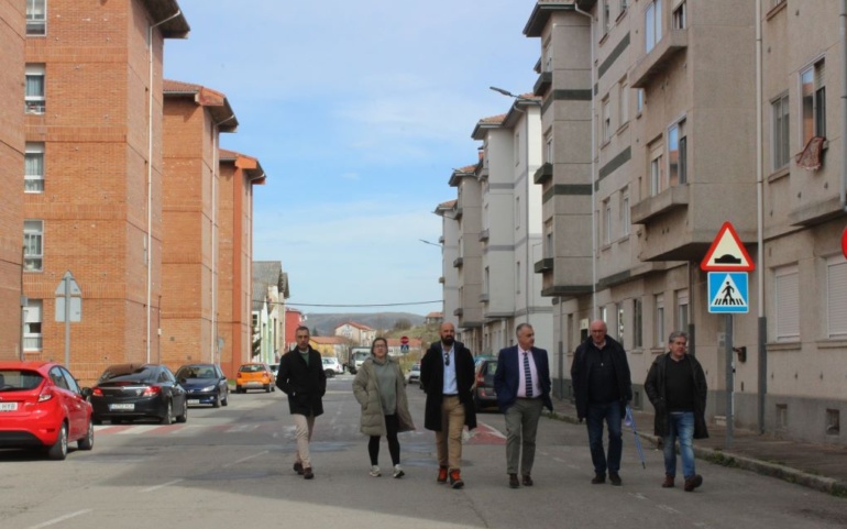 La Avenida Naval será objeto de un proyecto de urbanización y mejora que la hará “una calle más amable”