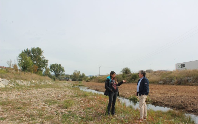 El Ayuntamiento de Reinosa concluye los trabajos de limpieza del cauce del río Híjar