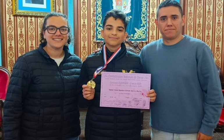 Felicitación municipal al joven Daniel Cobos por su Campeonato de Europa de Hip Hop