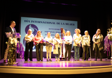 Reinosa homenajea a las trabajadoras de la Residencia San Francisco en el 8M