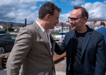 Sergio Balbontín visita Mecánica Brañosera y se compromete a impulsar el cambio de uso necesario para su ampliación.