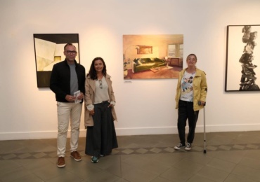 Noemí Gutiérrez Gómez gana el XLIX Concurso de Pintura Casimiro Sainz con la obra ‘Una habitación sumergida’