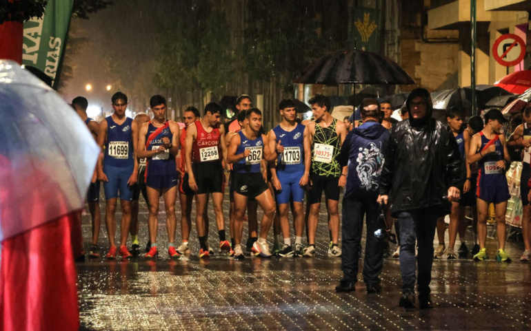 La XIII Milla Nocturna y V Legua Urbana reunió a atletas de todas las edades en las calles de Reinosa