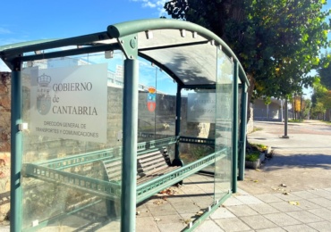 El Ayuntamiento de Reinosa solicita al Gobierno de Cantabria la reparación de tres marquesinas de autobús con cristales rotos y otros desperfectos