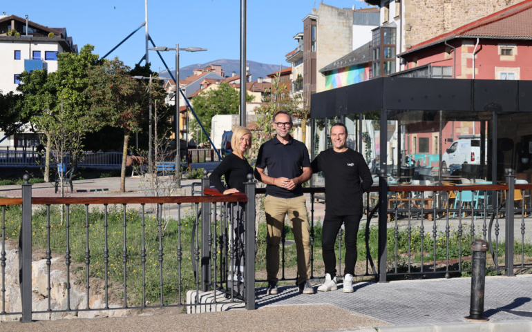 El Ayuntamiento recupera la barandilla del puente sobre el Ebro